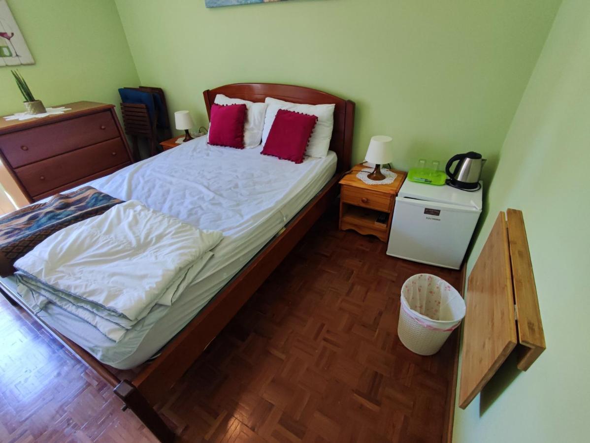 In Penha De Franca Guest house Lisbon